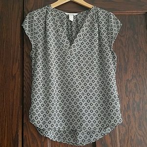 H&M short sleeved blouse